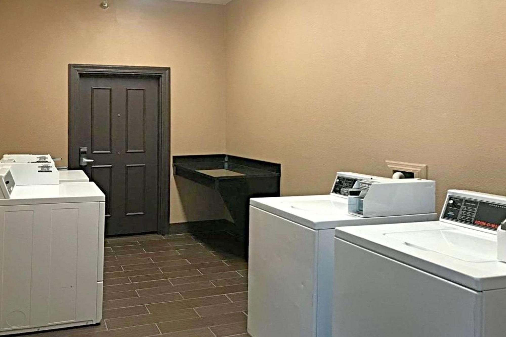 Rodeway Inn & Suites O'Fallon Exteriér fotografie