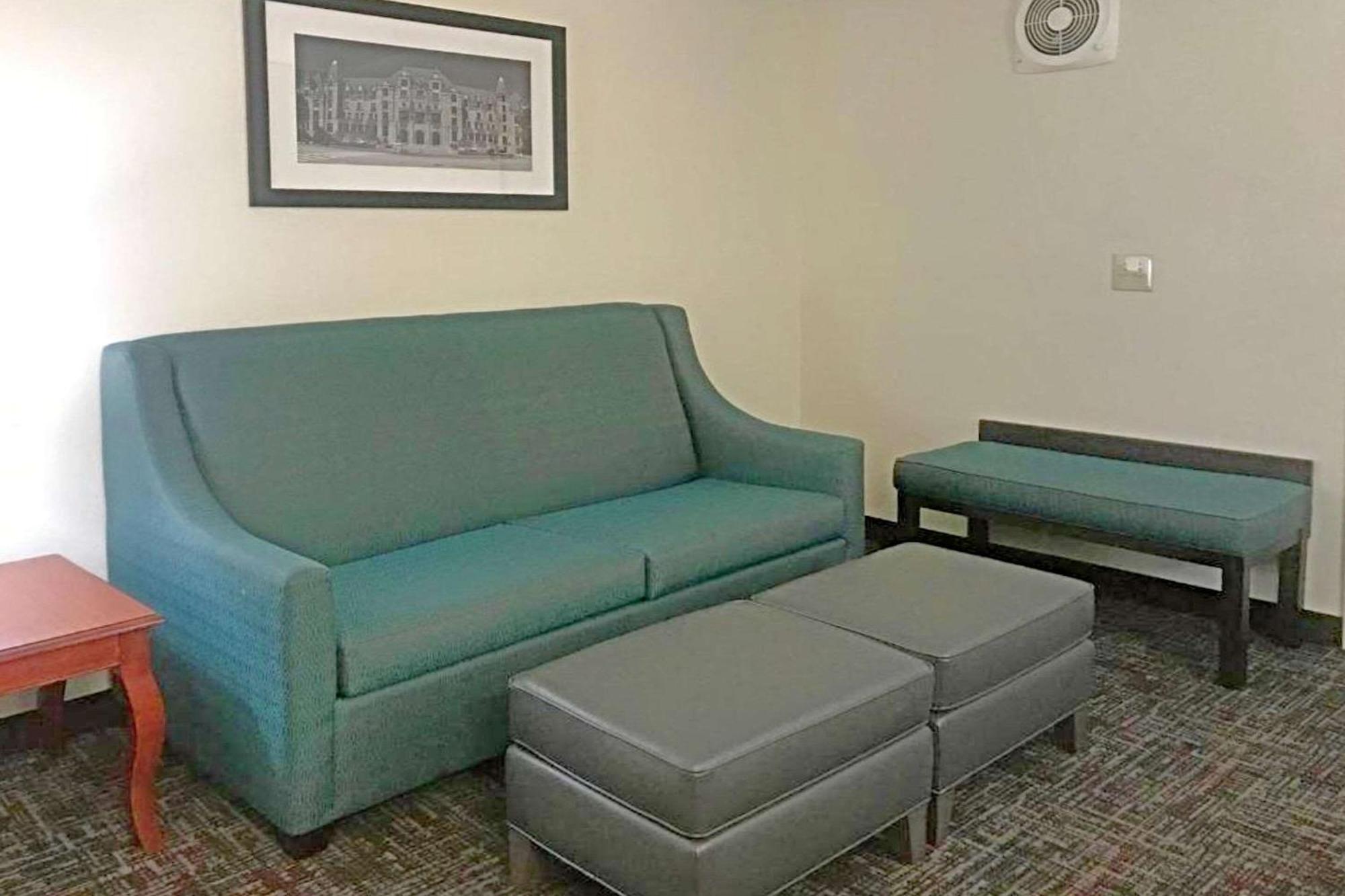 Rodeway Inn & Suites O'Fallon Exteriér fotografie