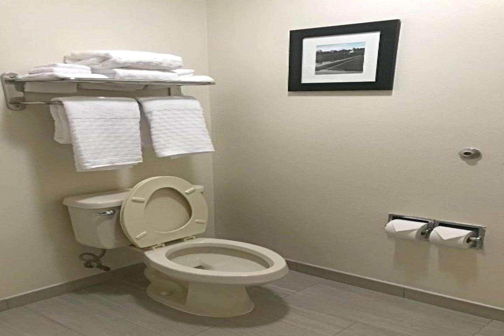 Rodeway Inn & Suites O'Fallon Exteriér fotografie